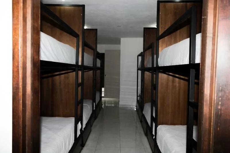 ***** Hotel Art Factory Playa Del Carmen - Hostel Mexico